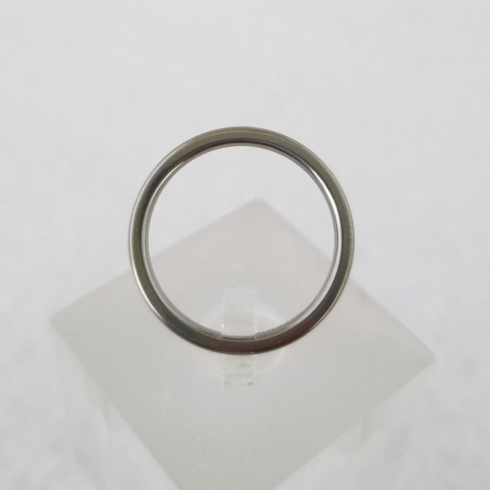 2mm Titanium Band - Picture 3 of 8